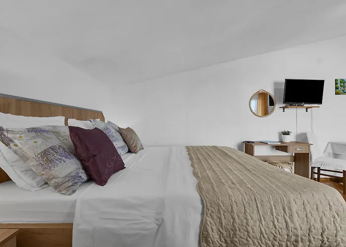 Apartments Ana