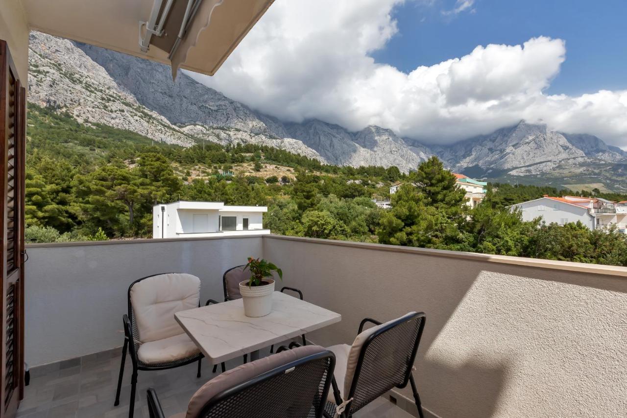 Apartments Ana * Baska Voda