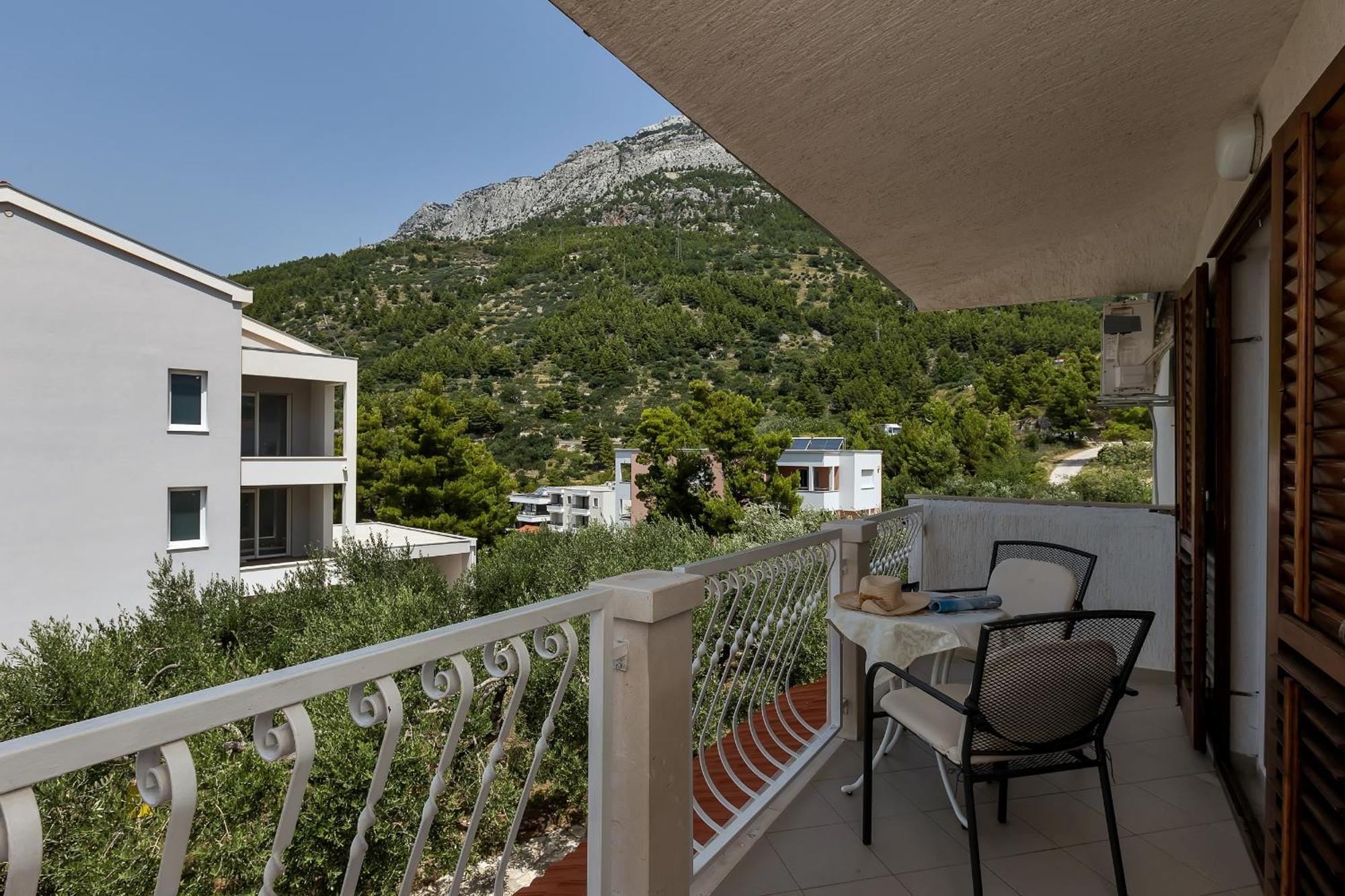 Apartments Ana *