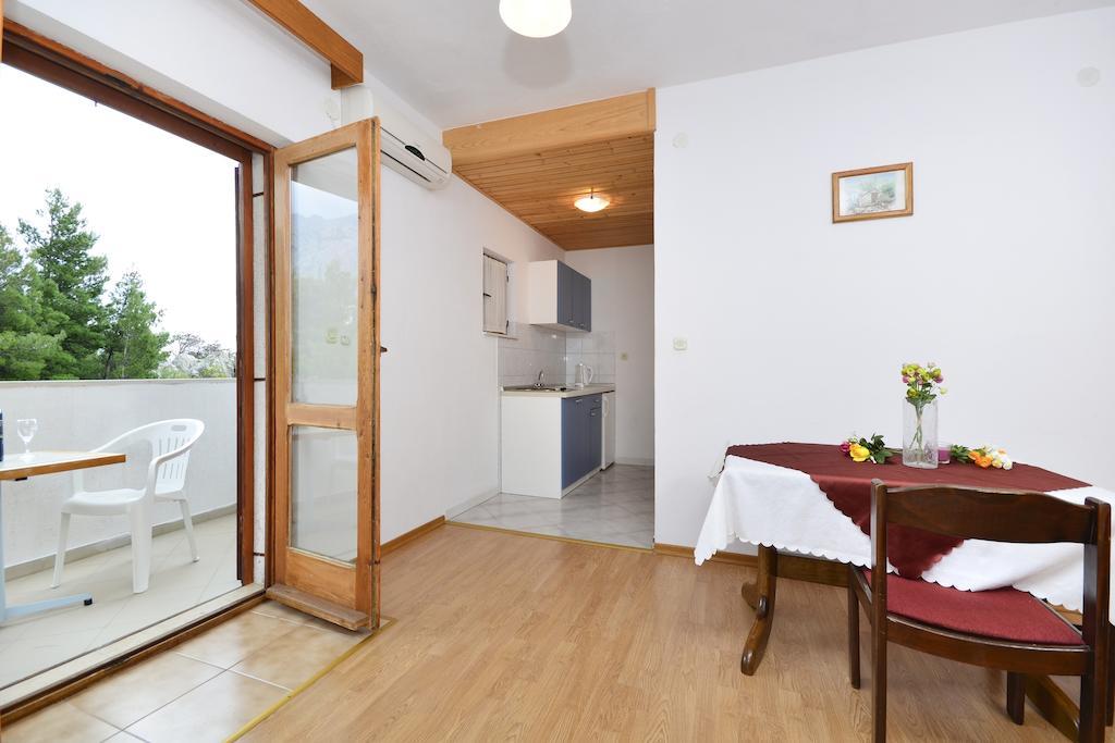 Apartment Apartments Ana Baska Voda