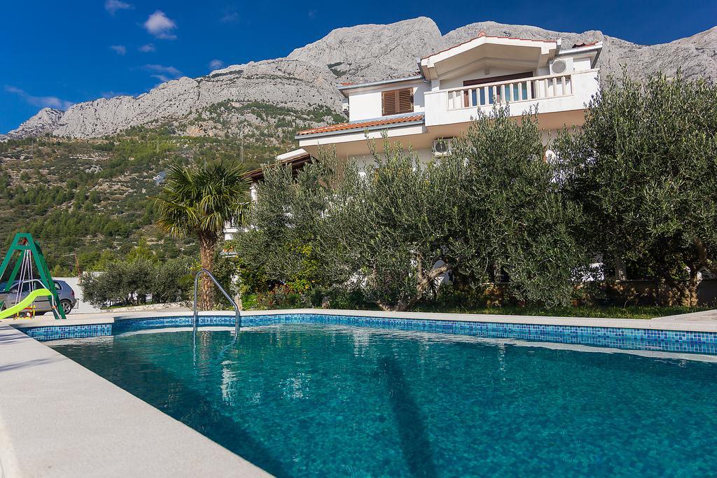 Apartment Apartments Ana Baska Voda
