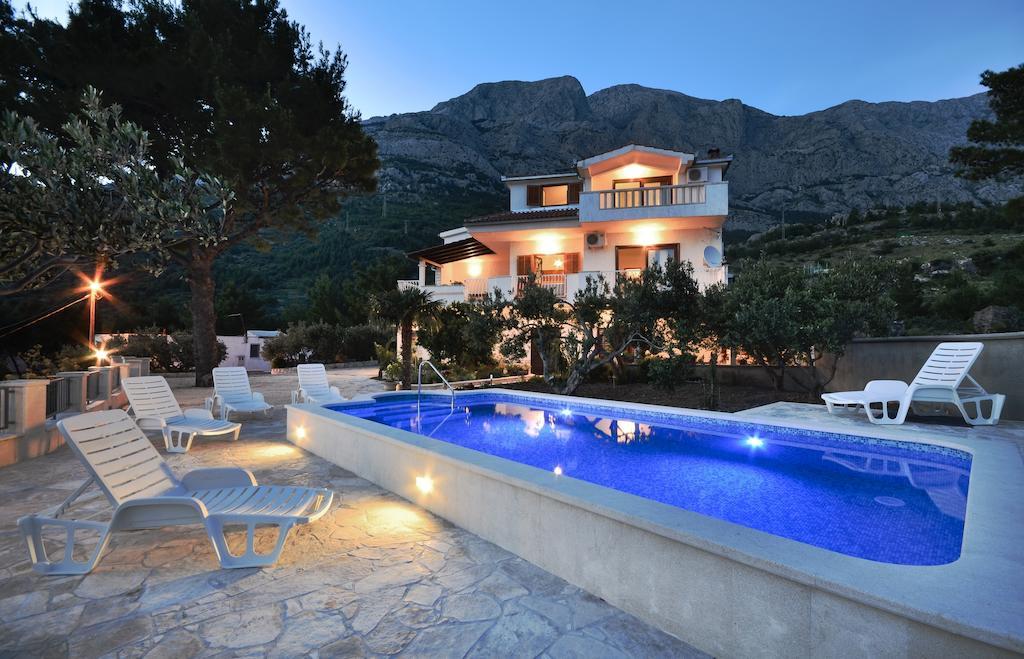 Apartment Apartments Ana Baska Voda